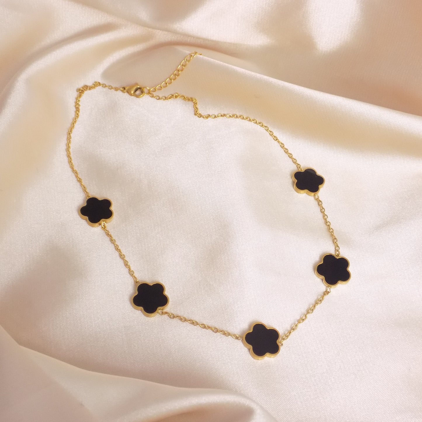 Black Clover Necklace 18K Gold Stainless Steel 5 Motif Flower Chain