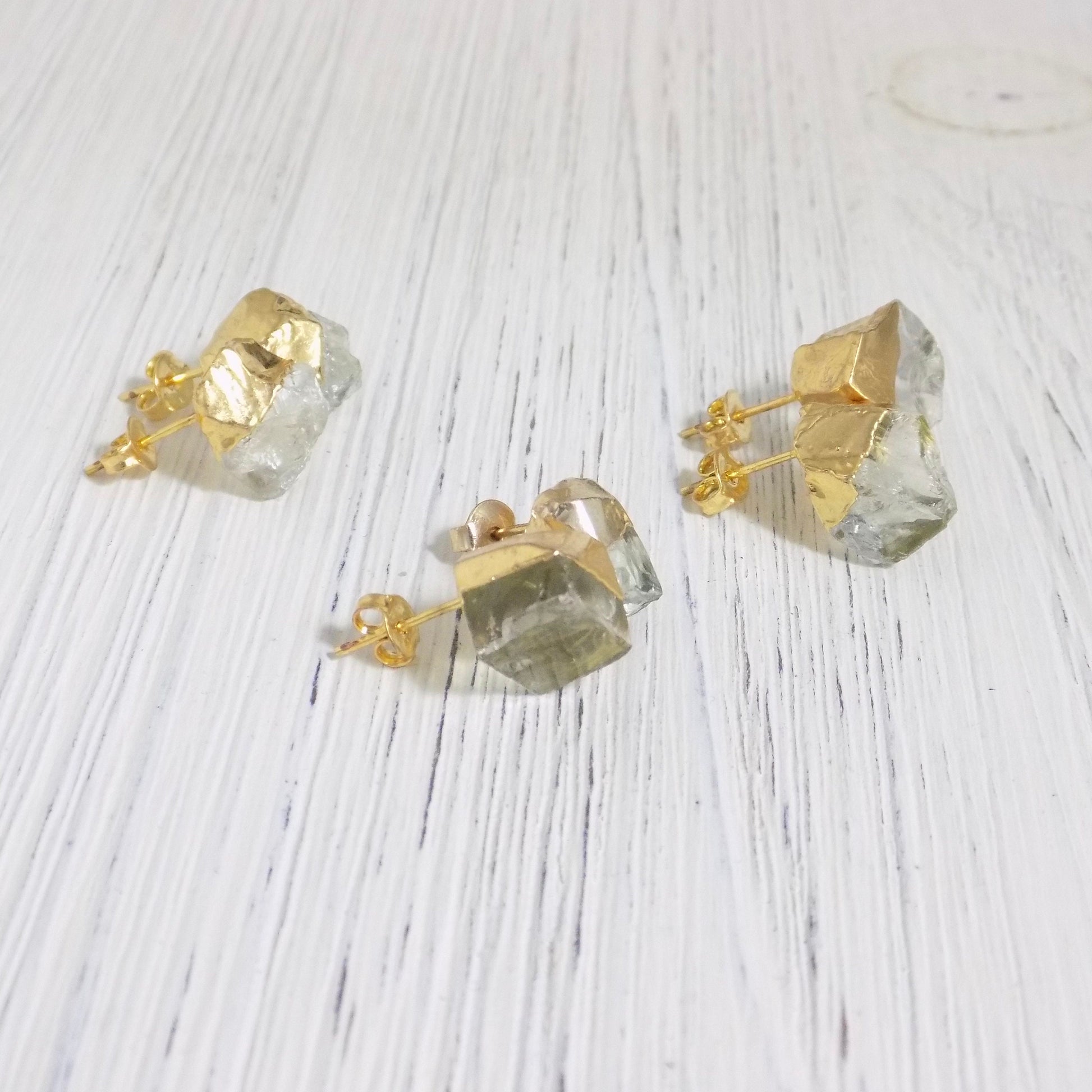 Raw Green Amethyst Earrings Stud Gold - Light Green Raw Stone Earring For Women