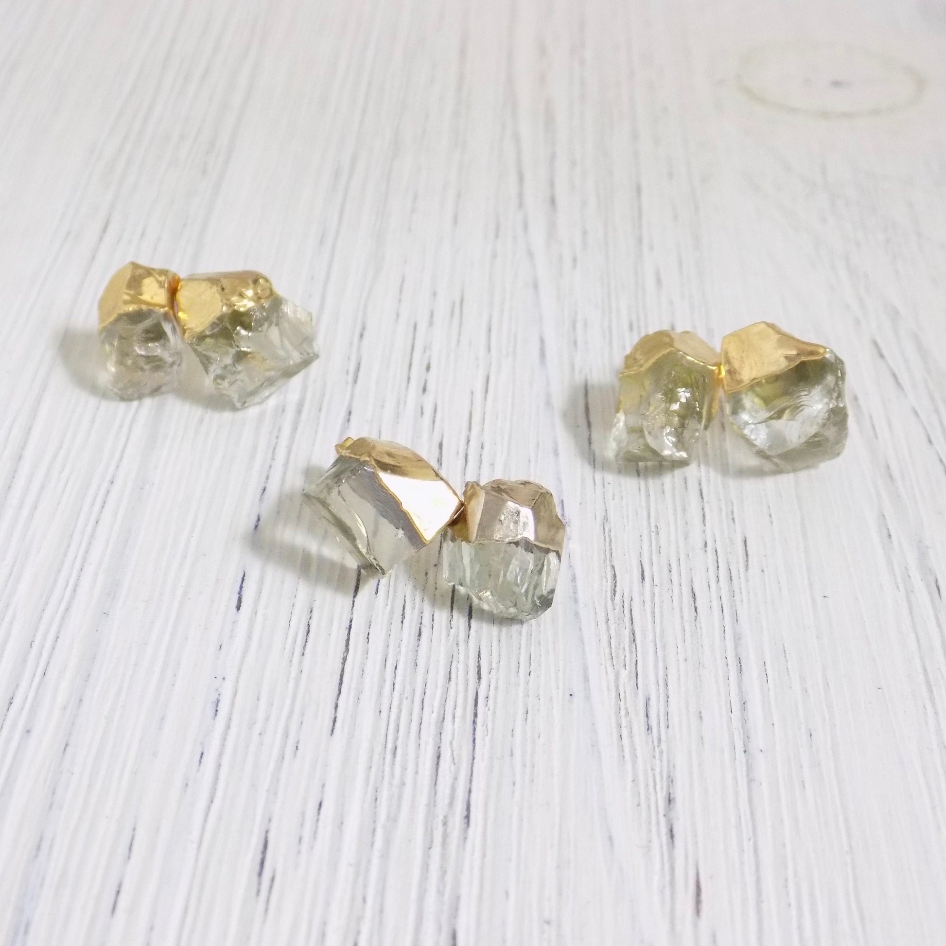 Raw Green Amethyst Earrings Stud Gold - Light Green Raw Stone Earring For Women