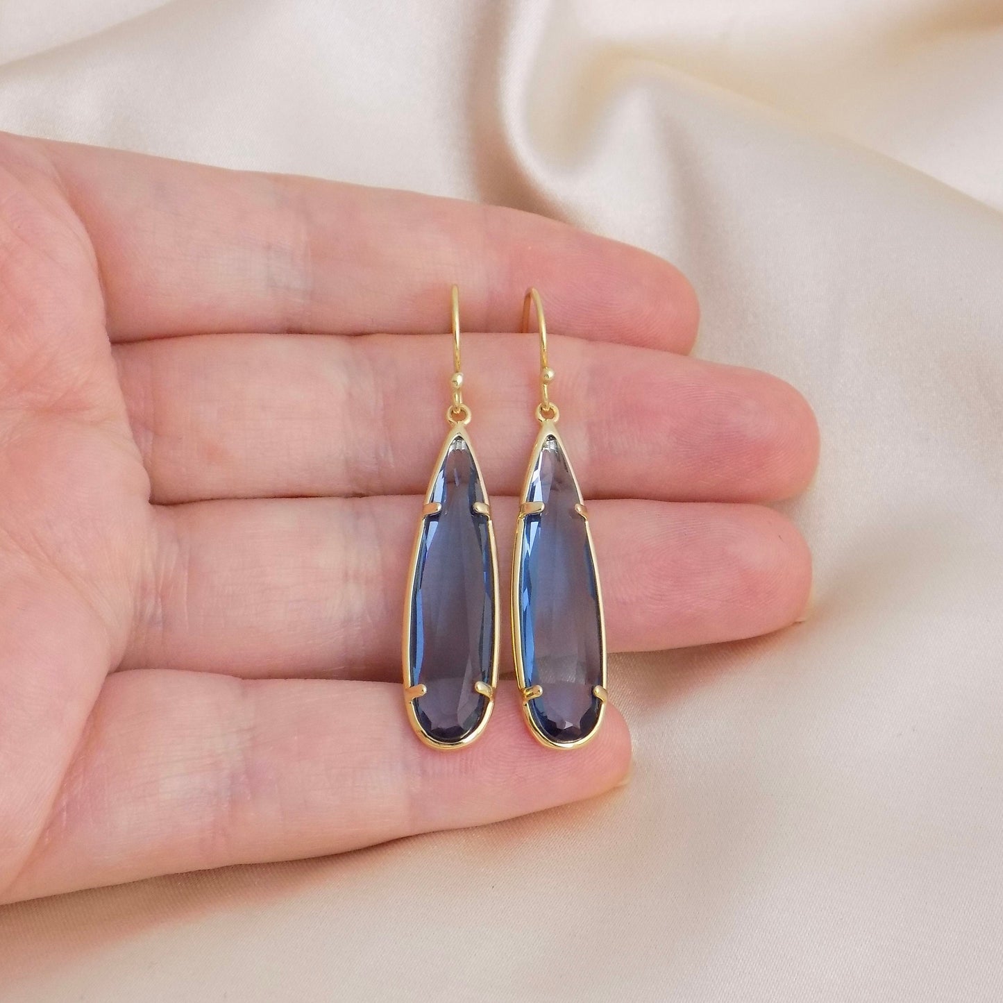 Valentines Day Gift, Large Blue Crystal Earrings Gold, Blue Stone Statement Earring, M6-139