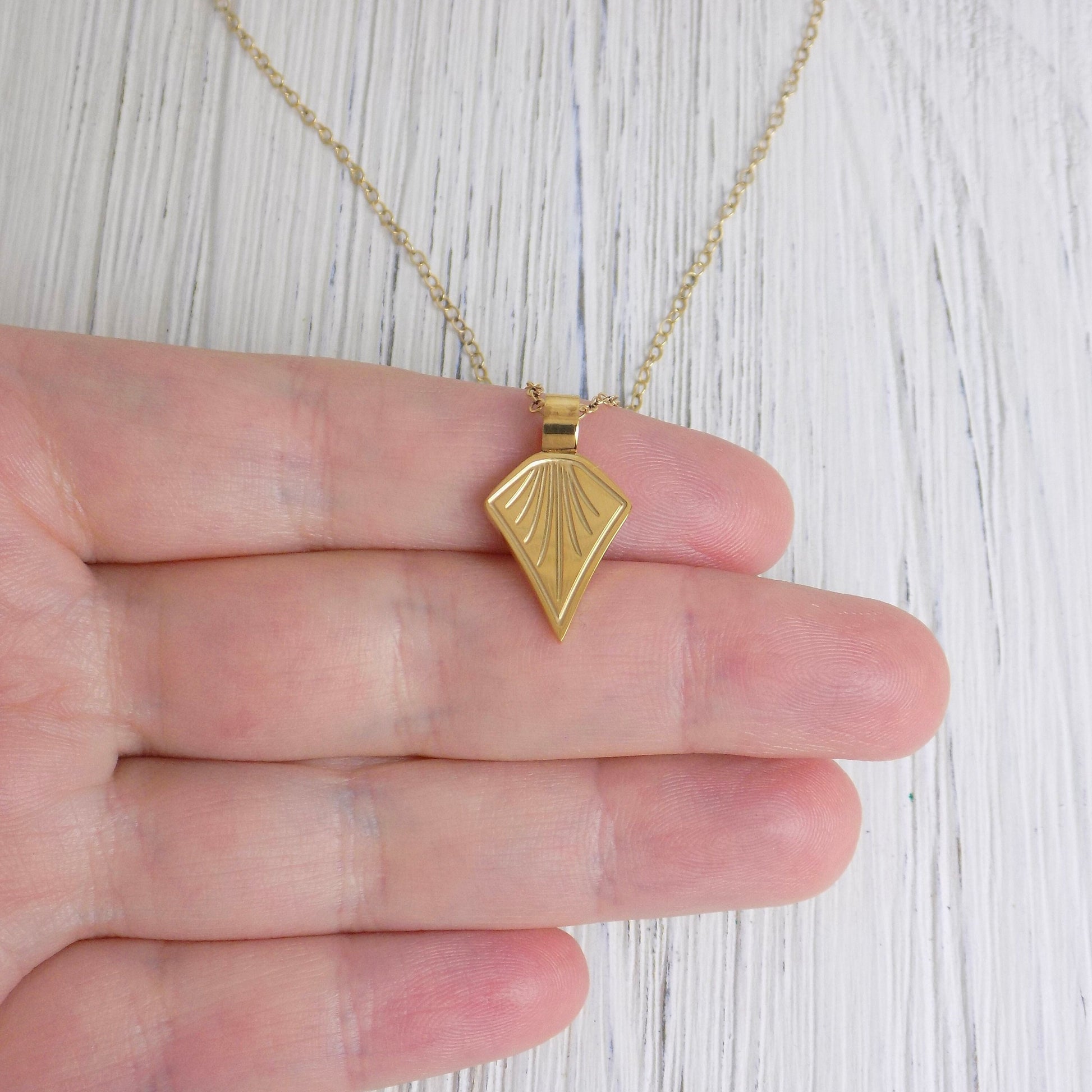 Gold Layering Necklace, Triangle Necklace Minimalist, Christmas Gifts Women, M6-02