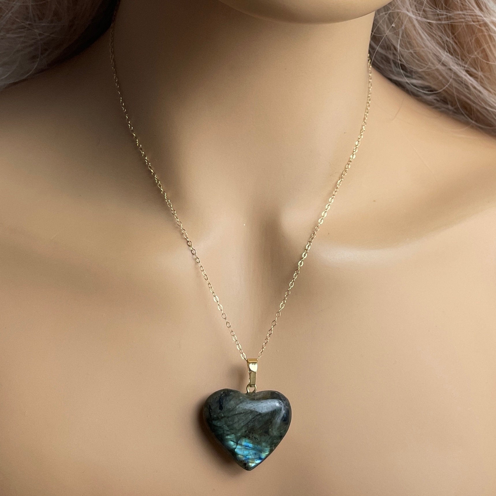 Labradorite Heart Pendant, Blue Flash Gray Crystal Pendant, Gift Women, M7-23