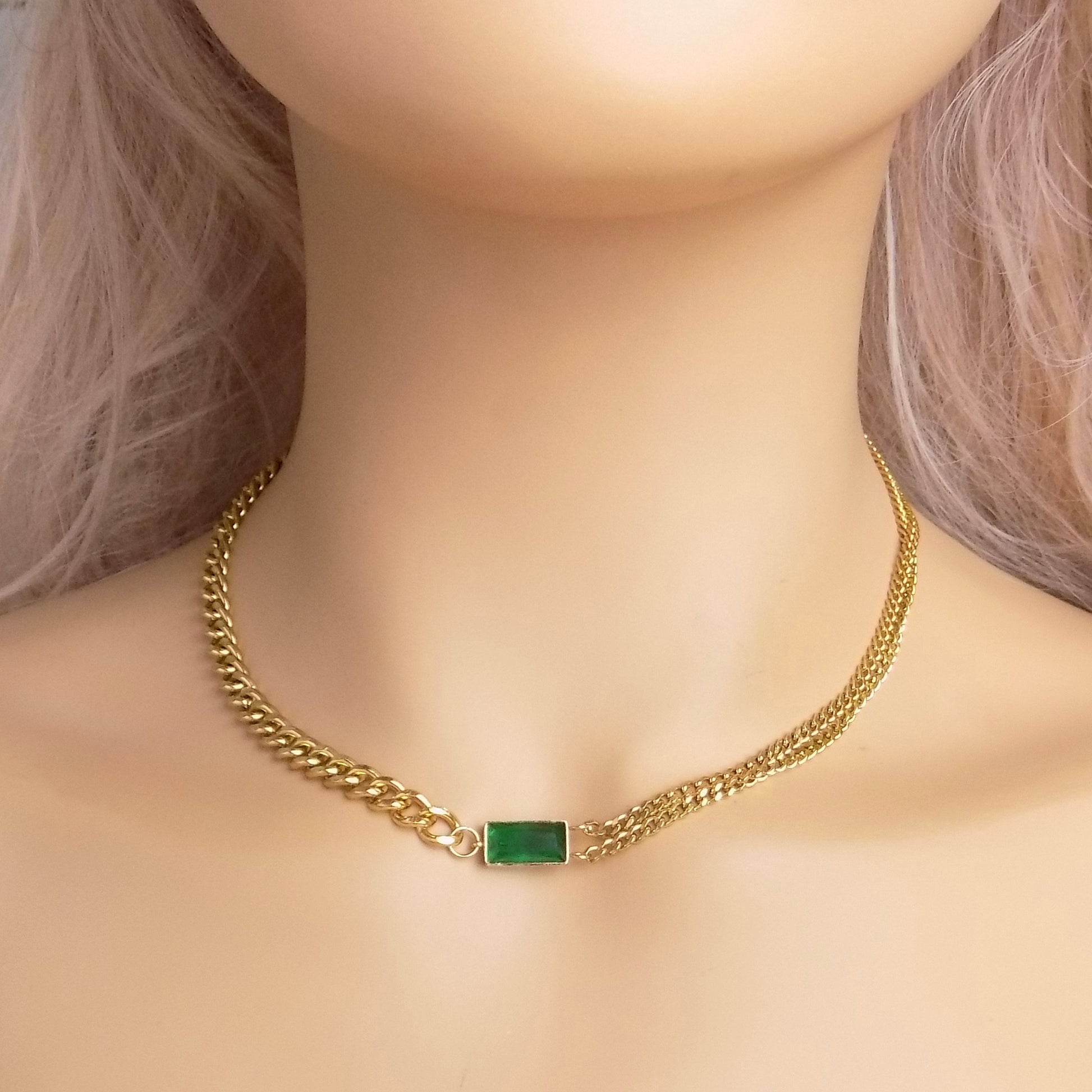 Unique Choker Necklace 18K Gold Stainless Steel - Emerald Green Rectangle Crystal