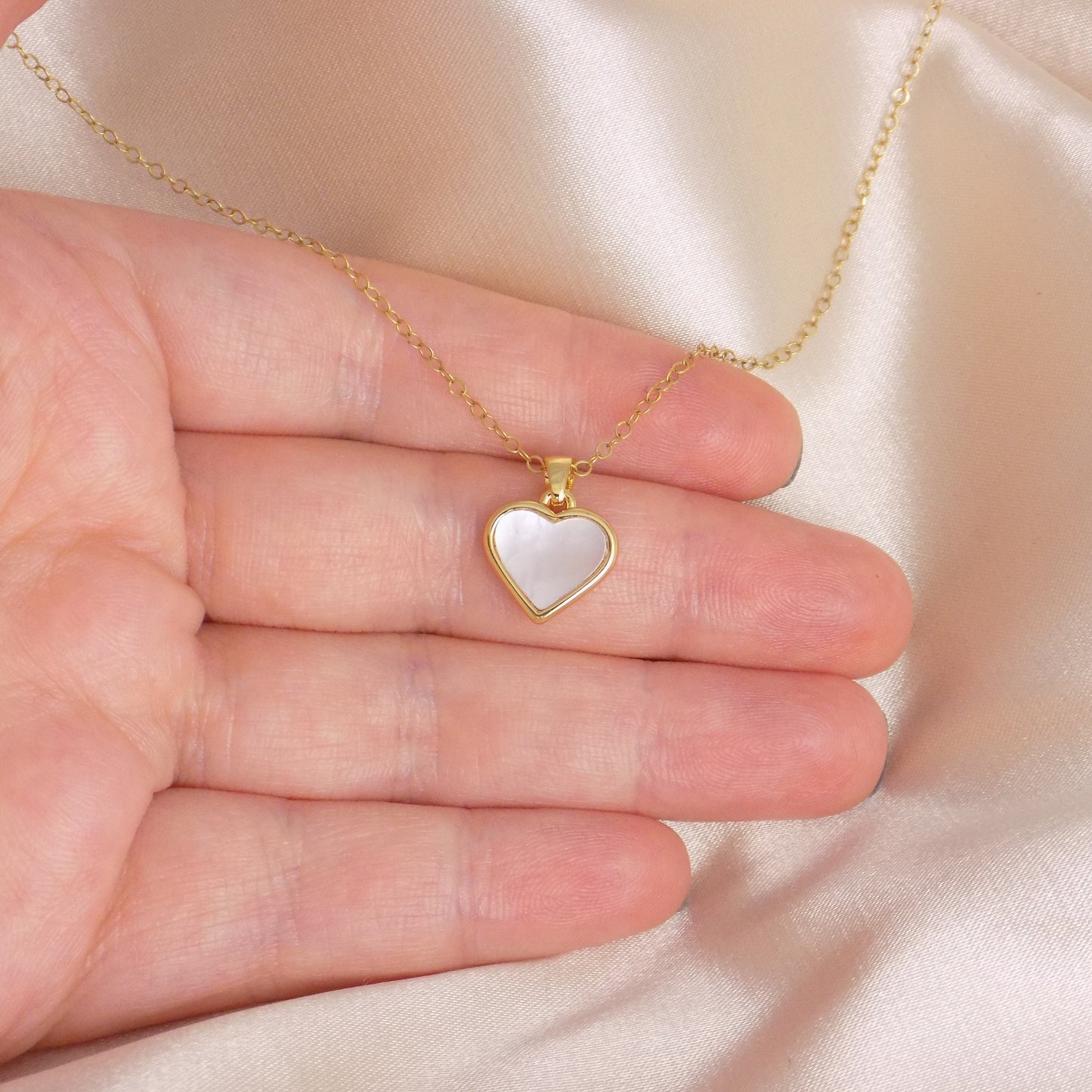 Gift Women - Gold Heart Minimalist Necklace Mother of Pearl - Delicate Charm Necklace Layering - M7-163