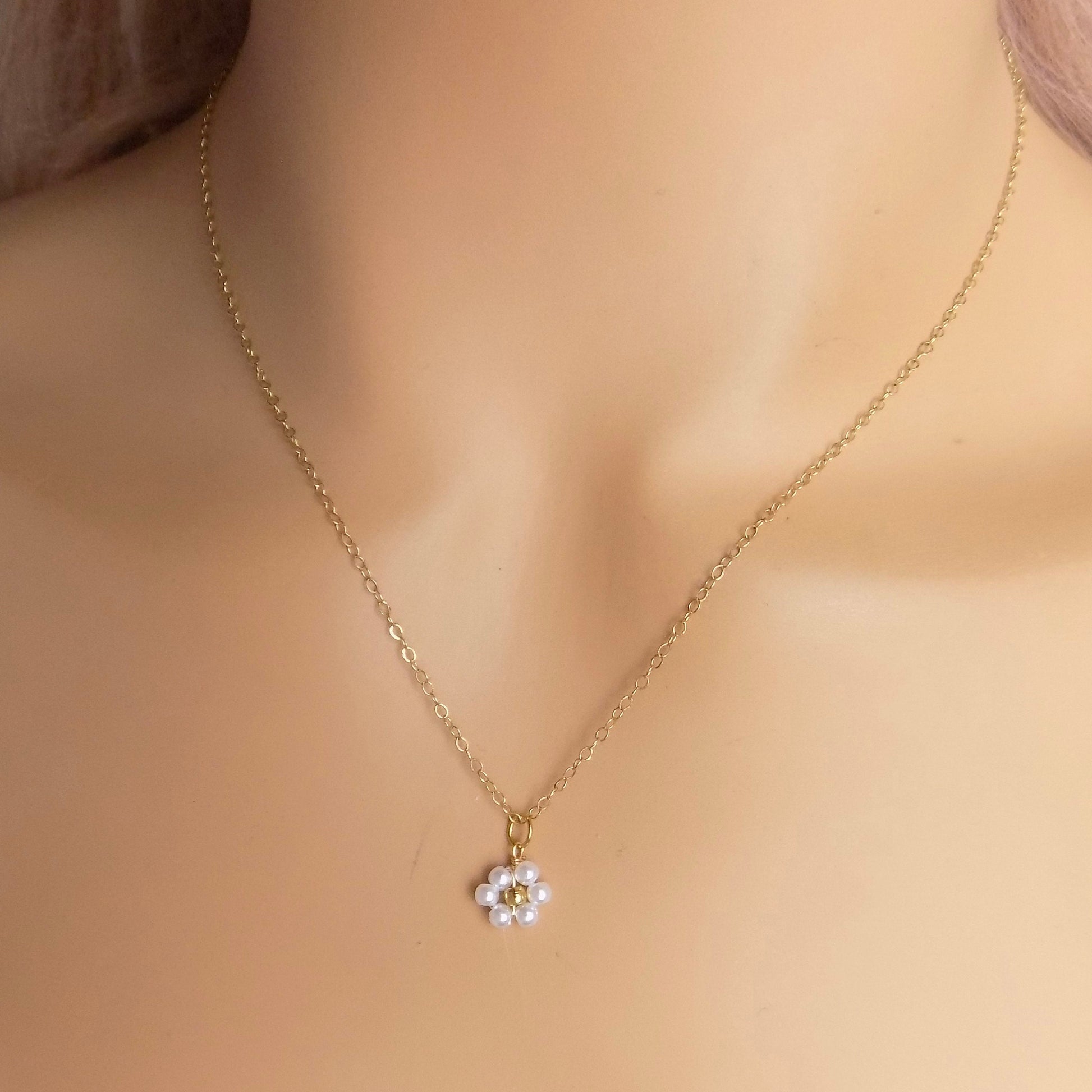 Gift Women, Gold Pearl Flower Minimalist Necklace, Delicate Charm Necklace Layering, M7-310