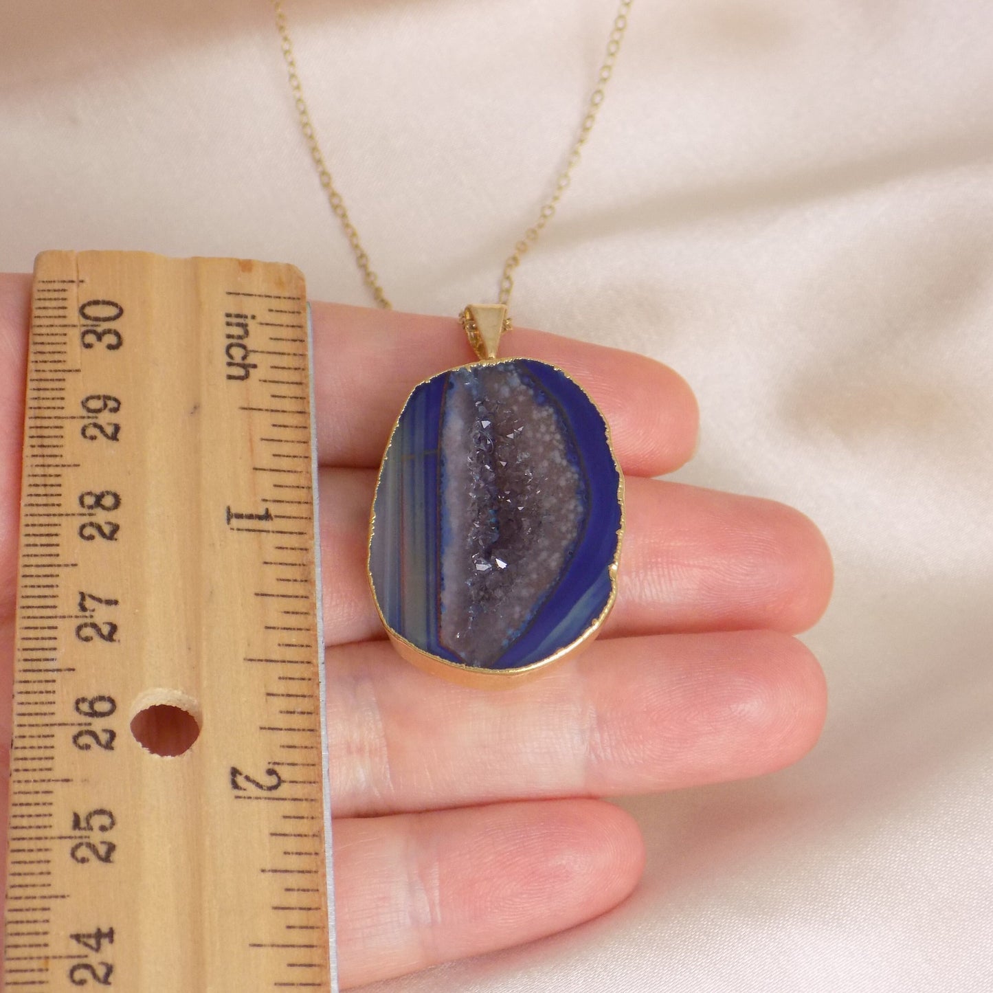 Boho Raw Crystal Natural Geode Necklace For Women, Blue Druzy Pendant, G15-347