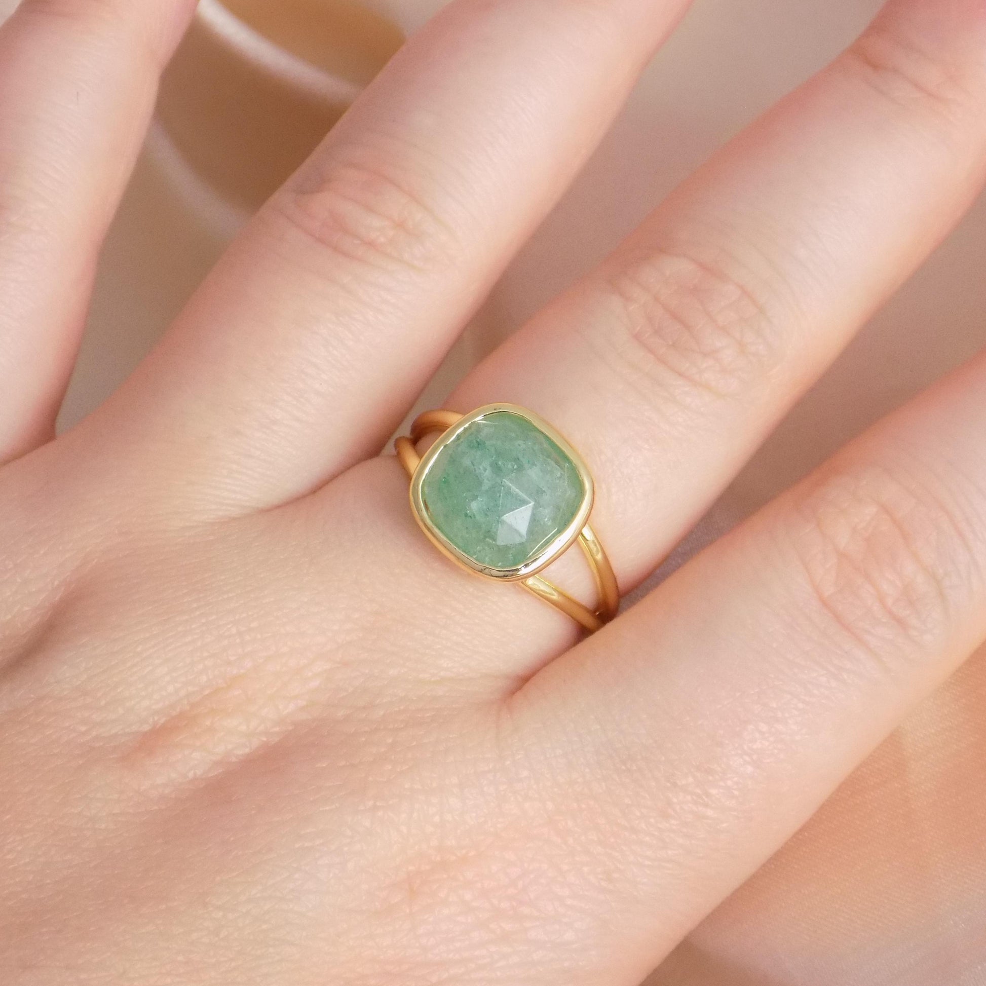 Raw Green Emerald Ring Gold, Small Green Stone Ring Adjustable, May Birthstone, Gift For Her, M7-442