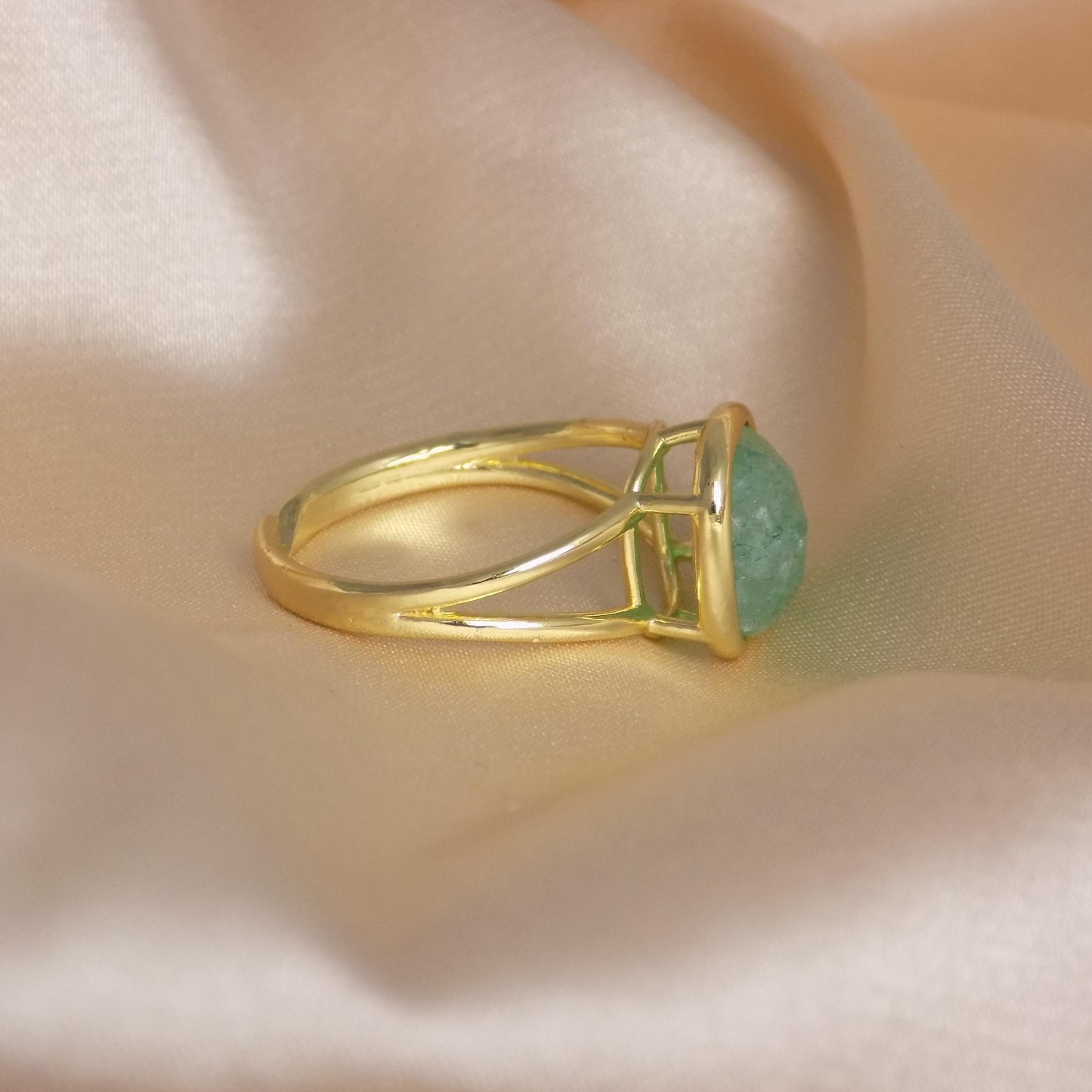 Raw Green Emerald Ring Gold, Small Green Stone Ring Adjustable, May Birthstone, Gift For Her, M7-442