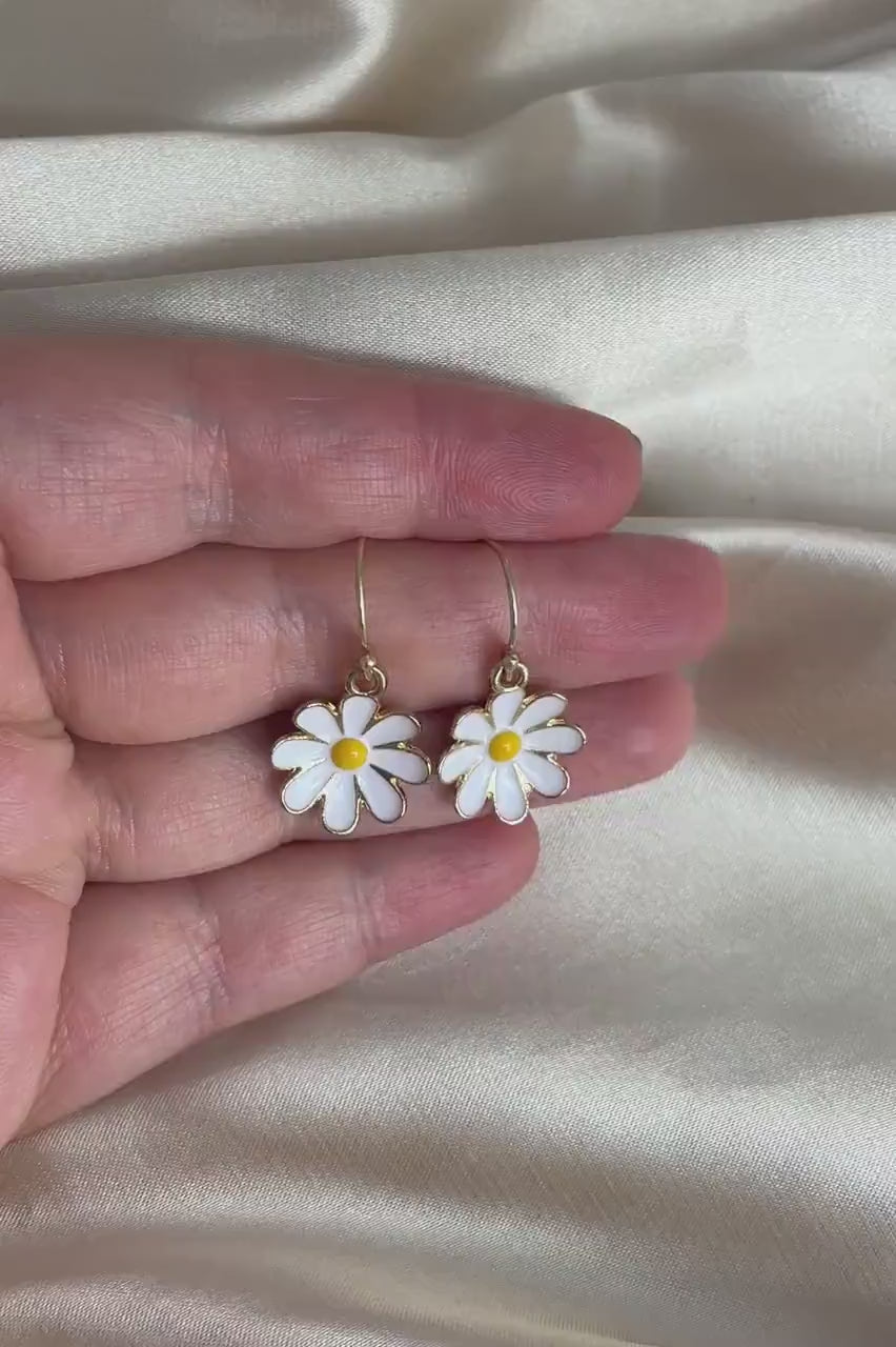 White Daisy Earrings Gold, Small Flower Charm Earring Enamel, Gifts For Her, M6-795